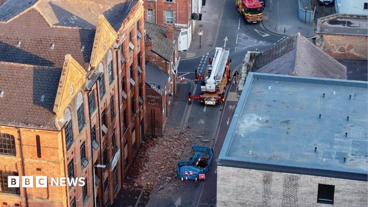 Properties evacuated after Leicester building collapse