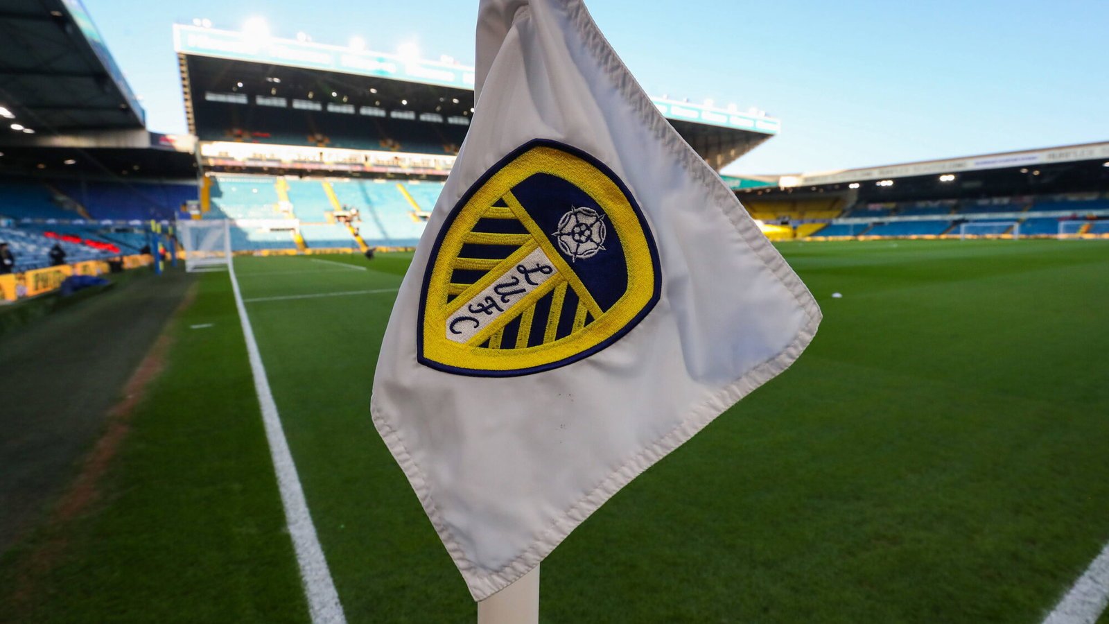 Graham Smyth drops major transfer update as Leeds revive interest in £30m forward