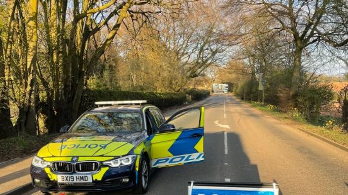 A520 updates as police sent to ‘bad’ Stoke-on-Trent smash