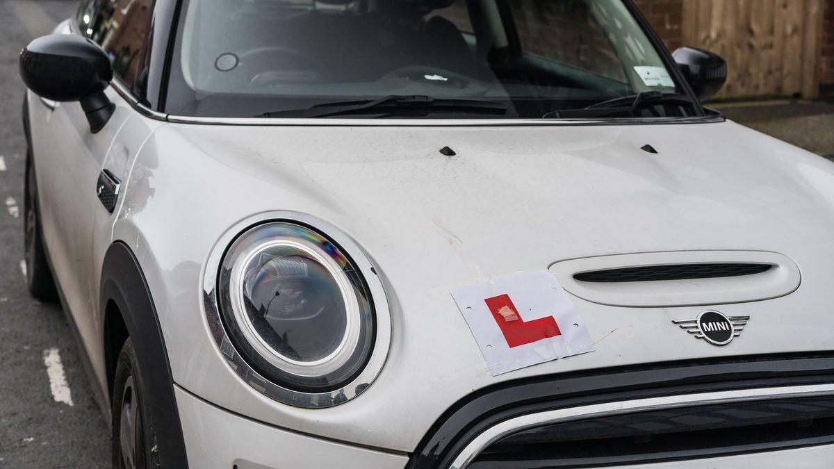 New DVSA driving rules for learner drivers come into force