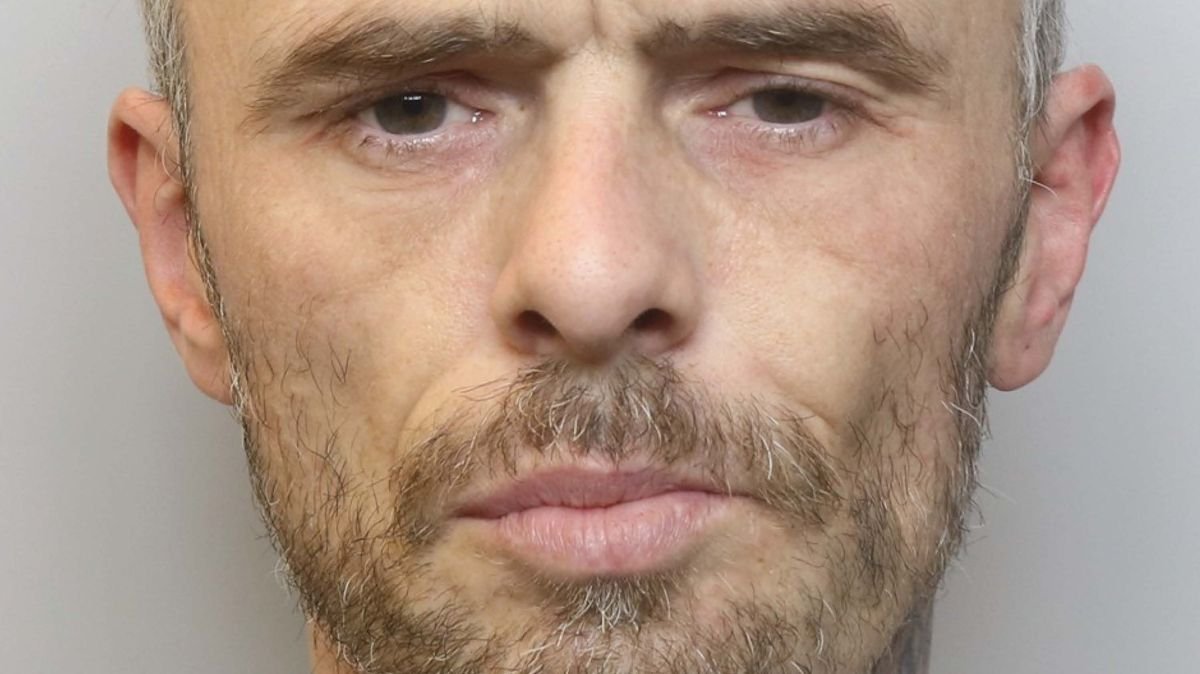 Shoplifter barred from Tesco, Morrisons, and Hobbycraft