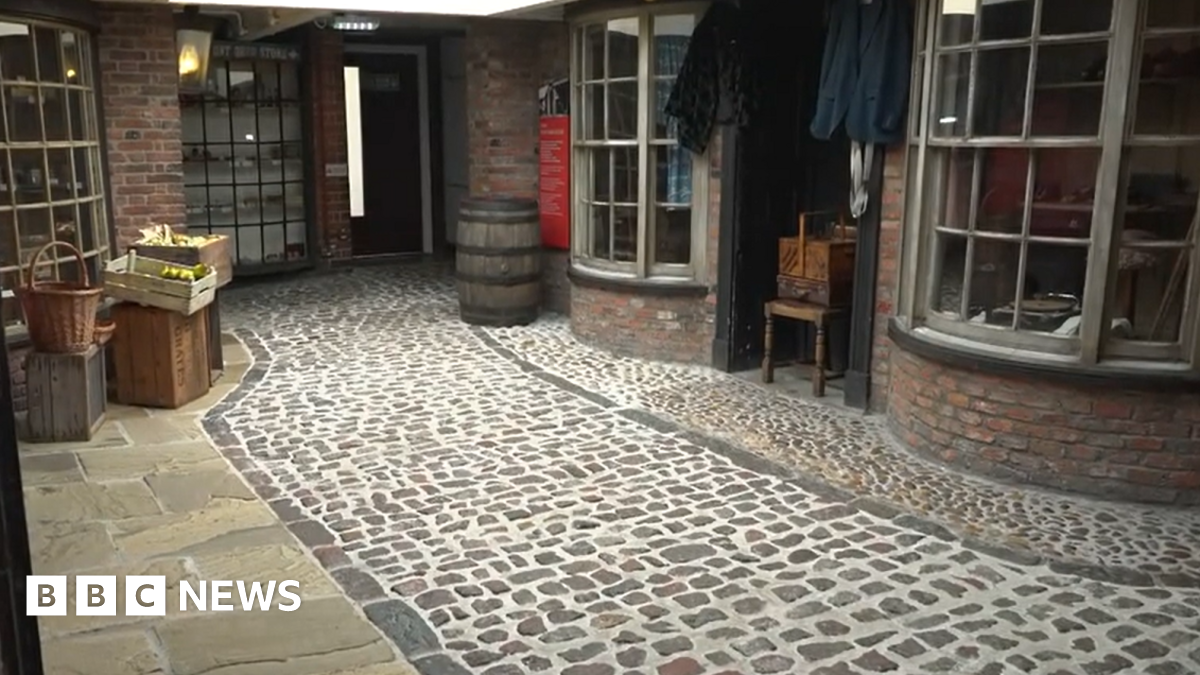 Newarke Houses reopens after winter closure