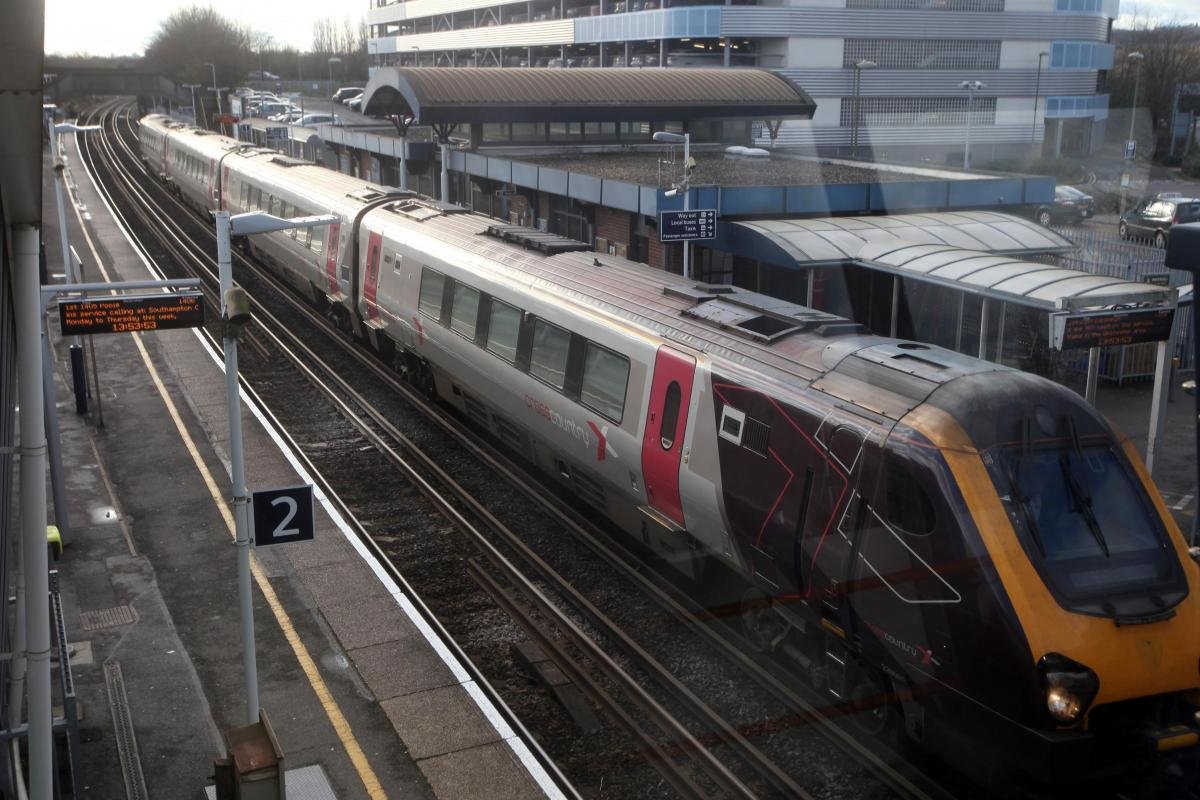 Major disruption to Oxfordshire train services after derailment