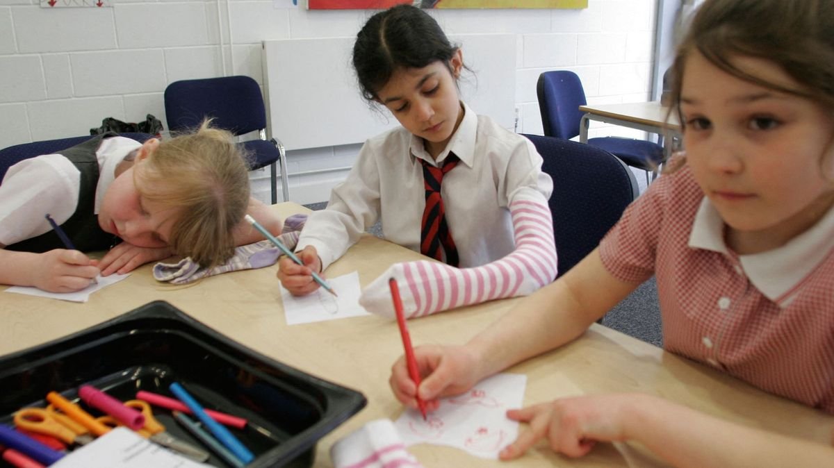Fears over school closures as Central Bedfordshire faces 10,000 empty places