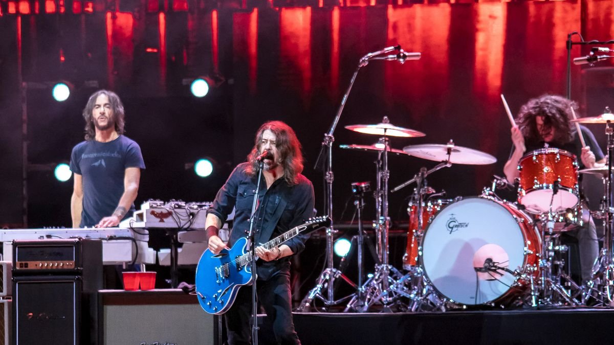 Foo Fighters Liverpool Anfield show tickets, setlist and members