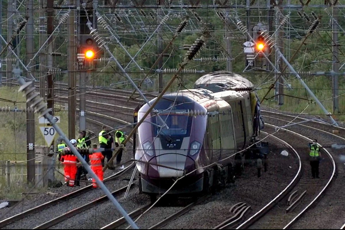 Bedford train crash passenger ‘angry’ after horror collision – AOL