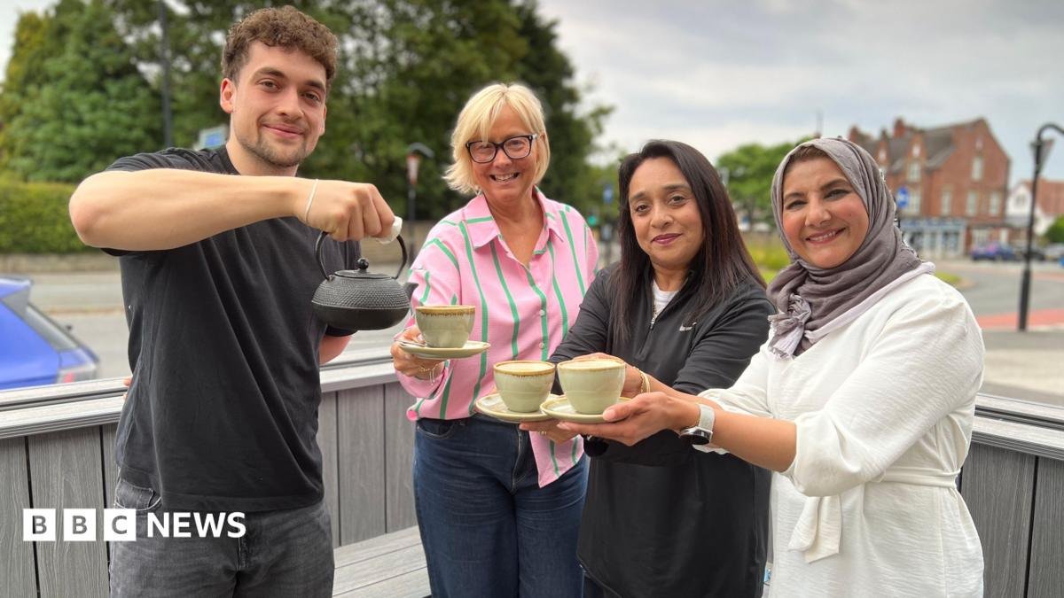 ‘Tea-total’ take on Otley Run pub crawl swaps booze for brews
