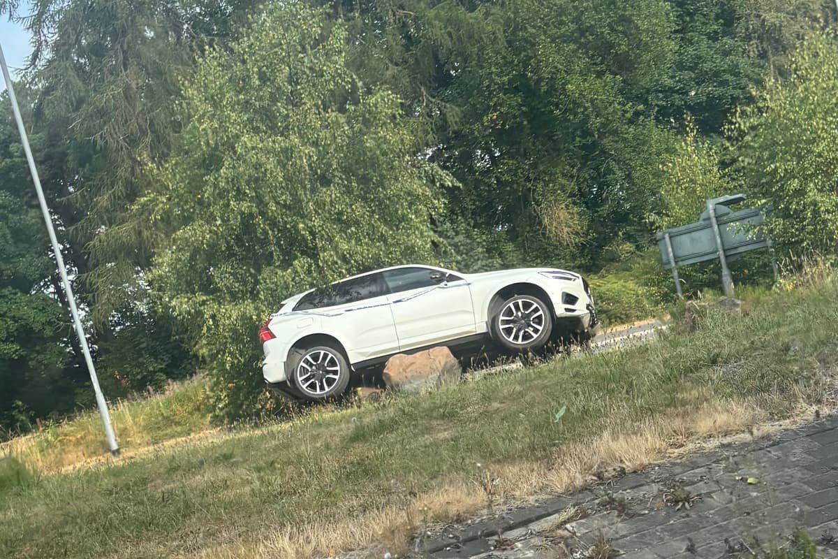 You can’t park there mate! Car on the rocks near Cannock